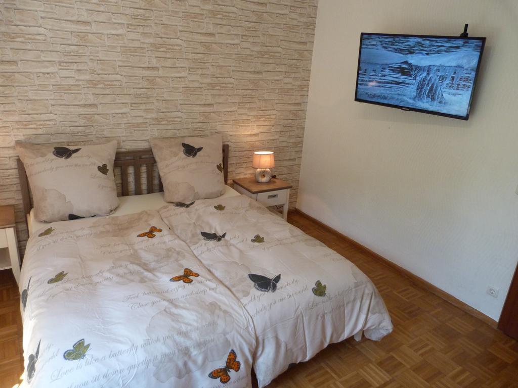 5X Balkon-Apartments Mit Kueche 40-65Qm Ruhrgebietferienwohnung Dobry-Fuchs Oberhausen  Værelse billede